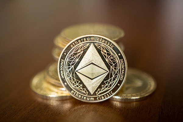 Ethereum pengelogo